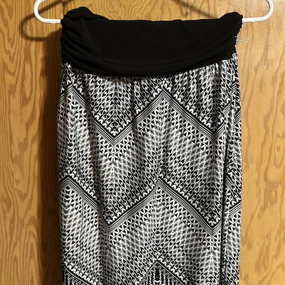 Black and white patterned skirt APT 9, size L - Picture 3 of 4